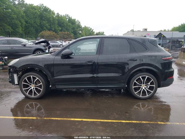 2019 PORSCHE CAYENNE