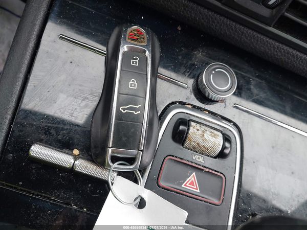 2019 PORSCHE CAYENNE