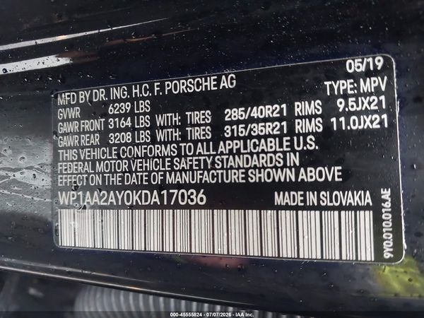 2019 PORSCHE CAYENNE
