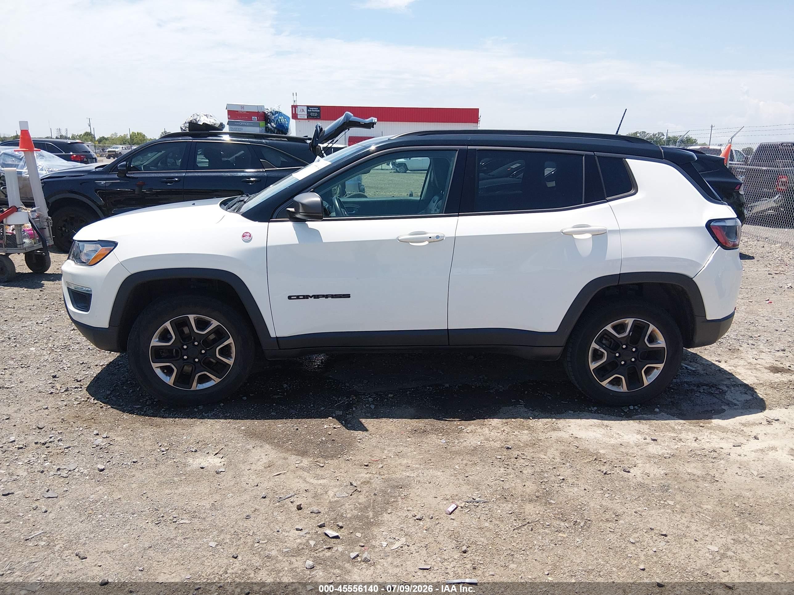 2017 JEEP COMPASS TRAILHAWK
