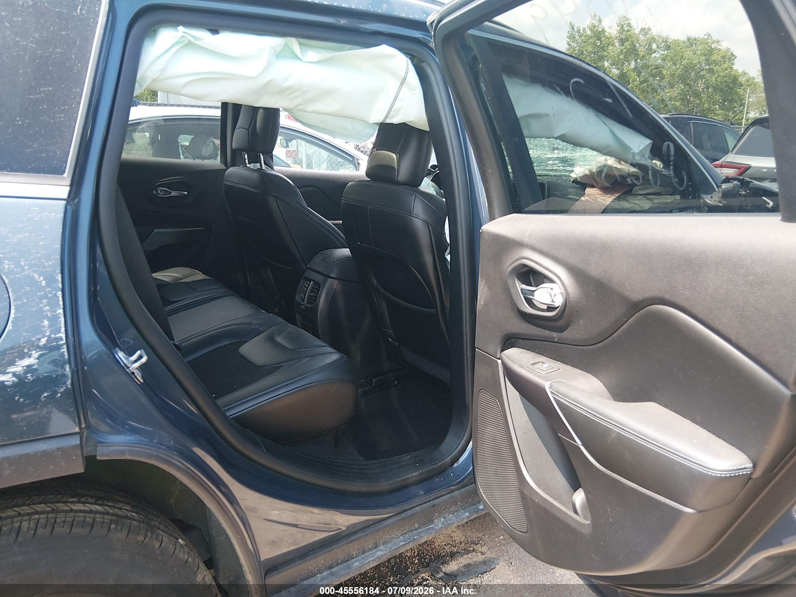 2020 JEEP CHEROKEE LATITUDE PLUS 4X4