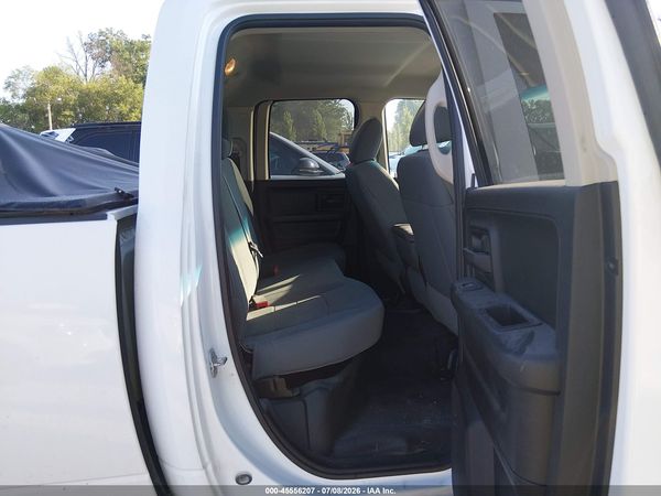 2017 RAM 1500 TRADESMAN  4X4 6'4 BOX