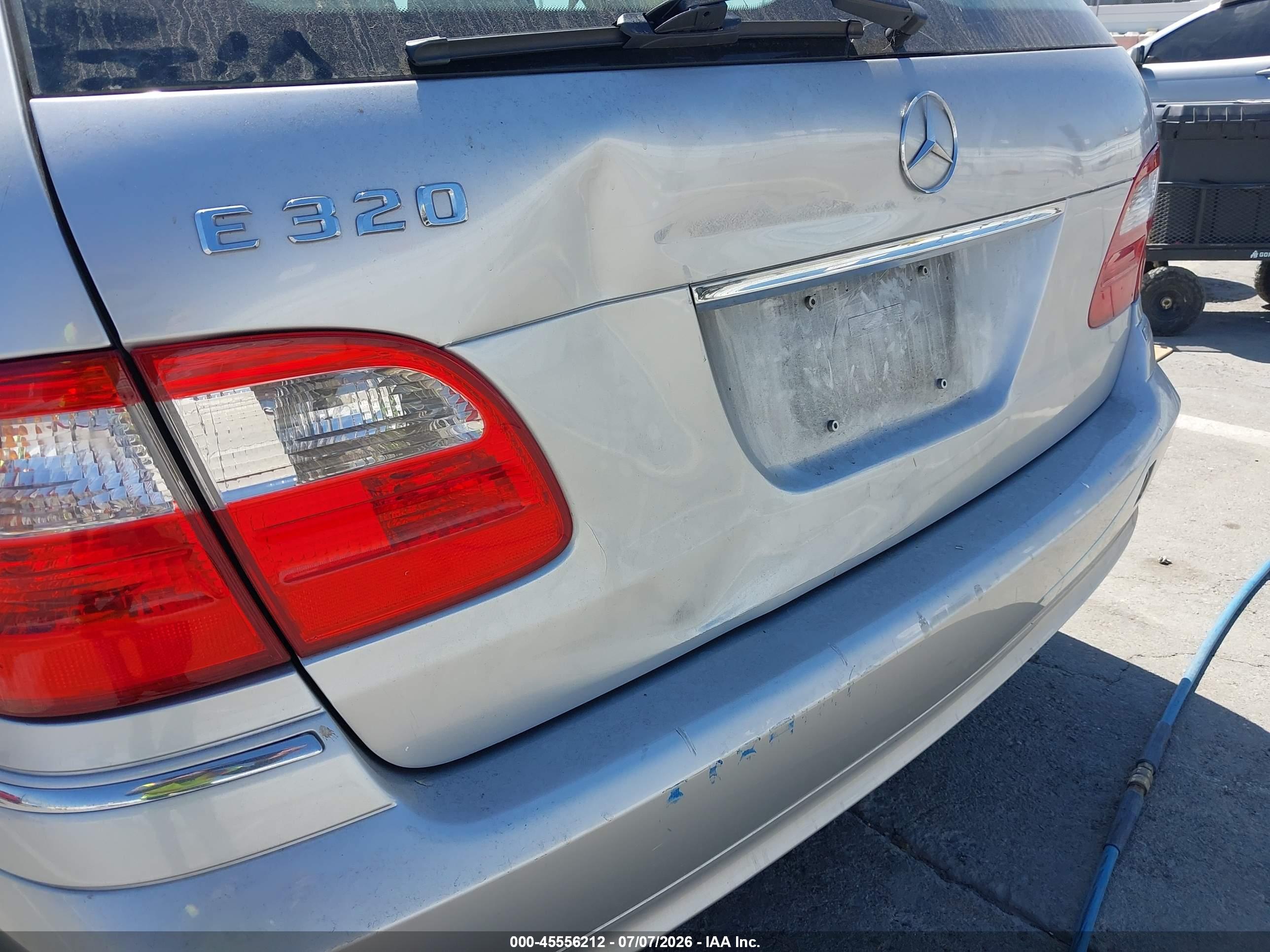 2004 MERCEDES-BENZ E 320 E320