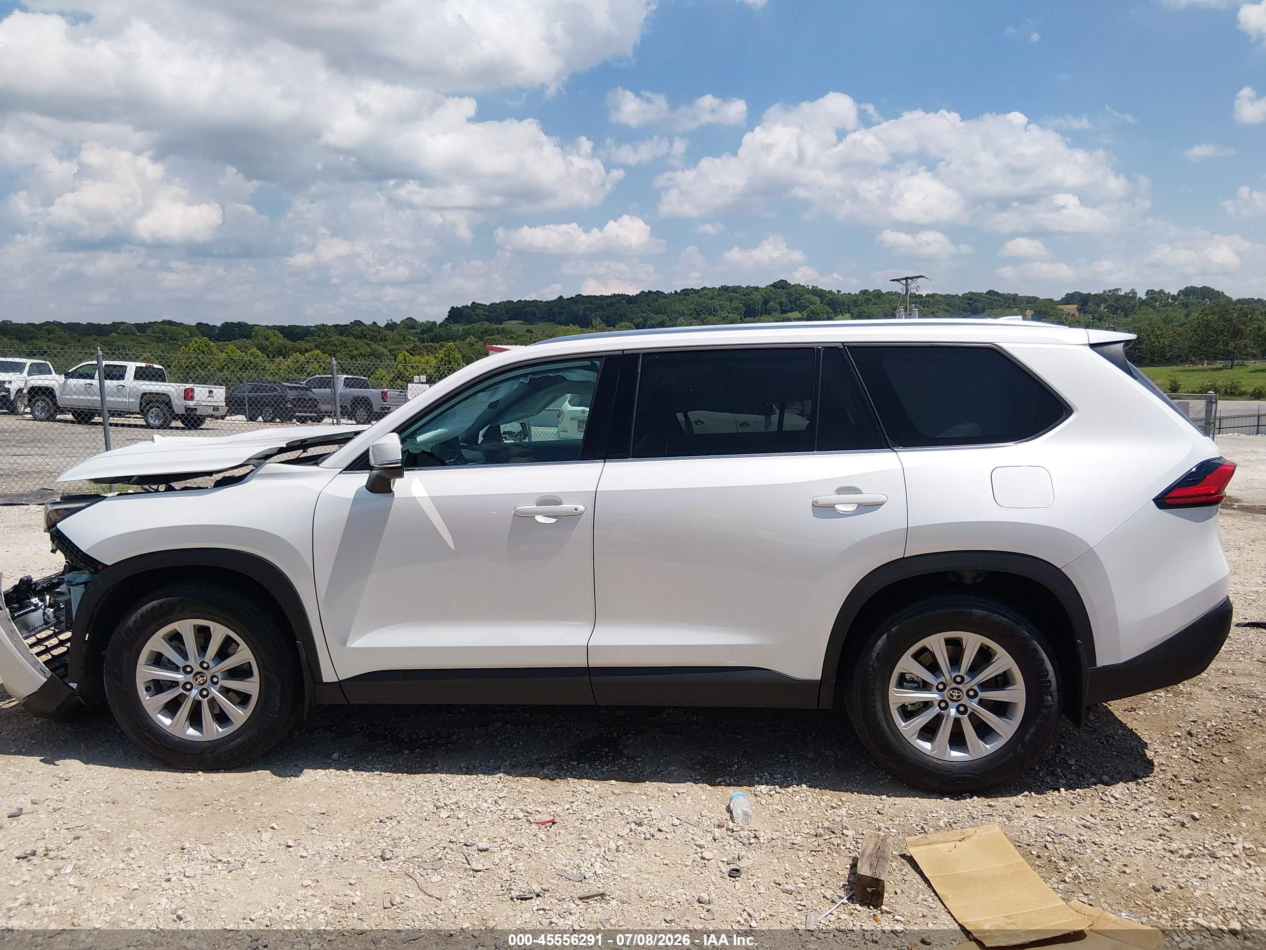 2024 TOYOTA GRAND HIGHLANDER XLE