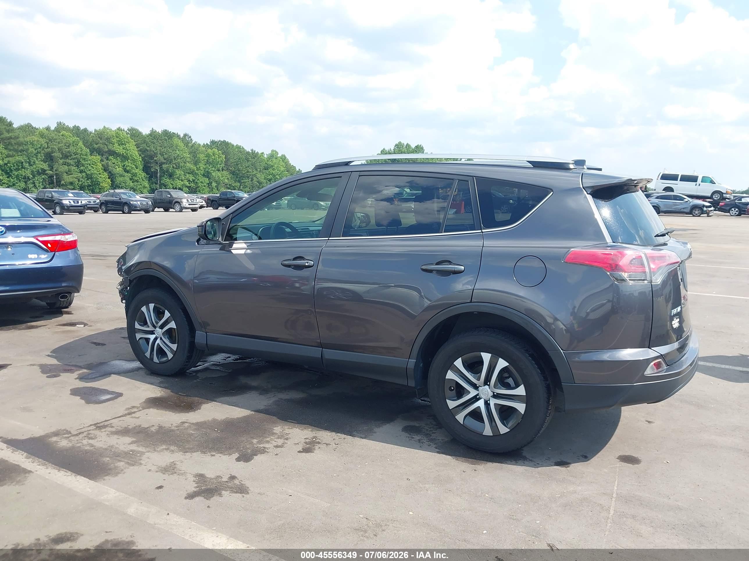 2018 TOYOTA RAV4 LE