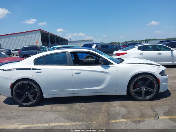 2016 DODGE CHARGER SXT