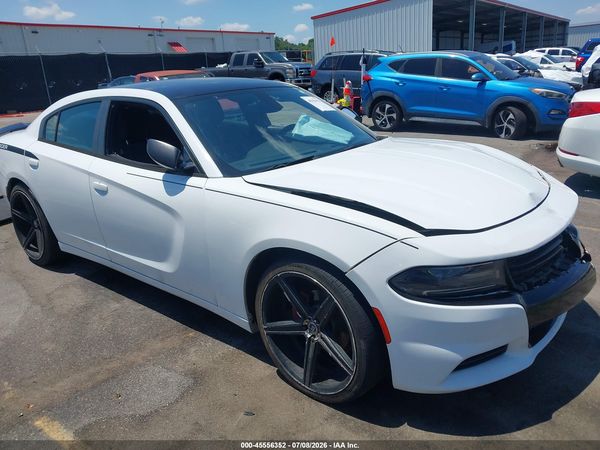 2016 DODGE CHARGER SXT