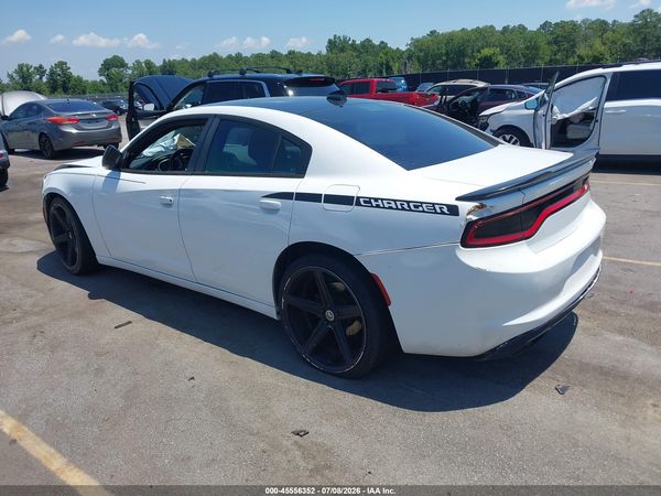 2016 DODGE CHARGER SXT