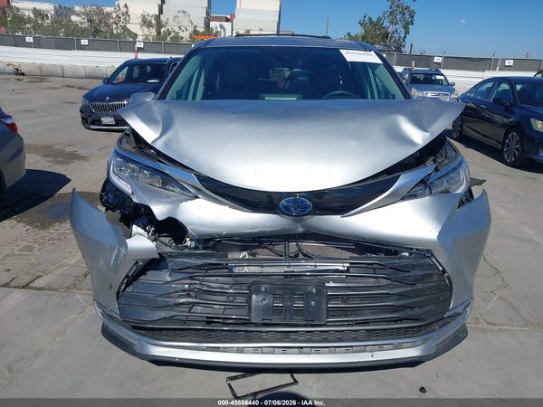 2024 TOYOTA SIENNA LIMITED