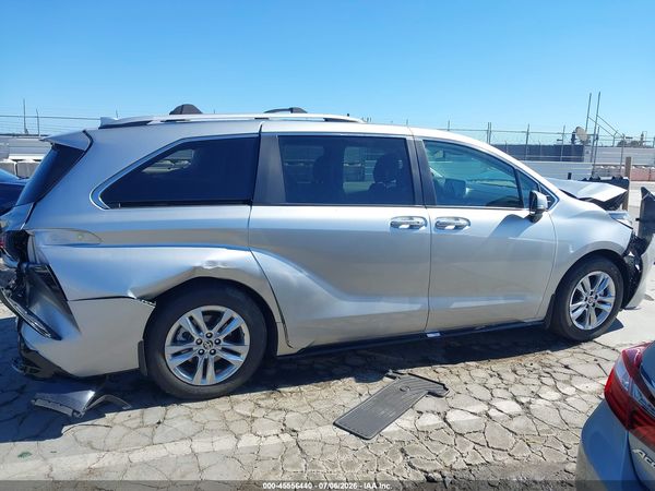 2024 TOYOTA SIENNA LIMITED