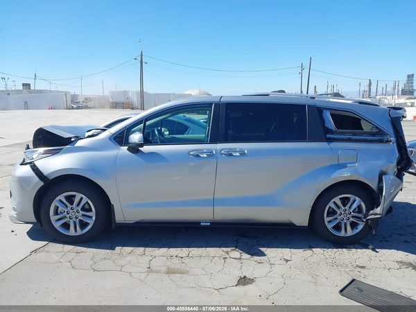 2024 TOYOTA SIENNA LIMITED