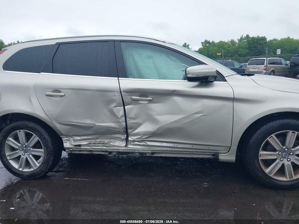 2017 VOLVO XC60 T5 INSCRIPTION