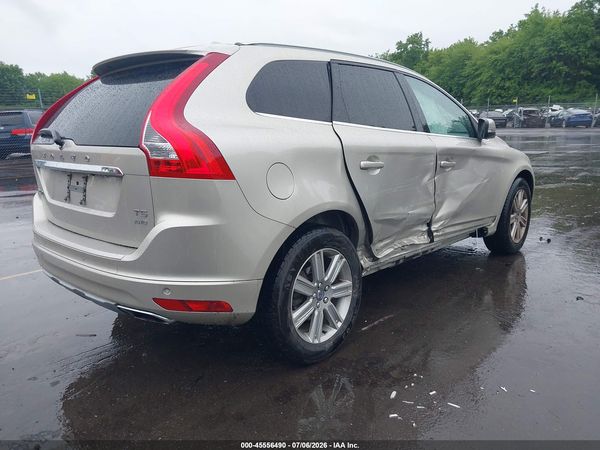 2017 VOLVO XC60 T5 INSCRIPTION