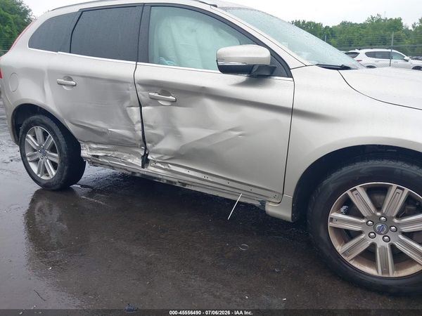 2017 VOLVO XC60 T5 INSCRIPTION