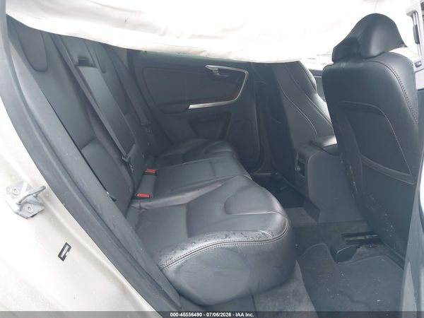 2017 VOLVO XC60 T5 INSCRIPTION