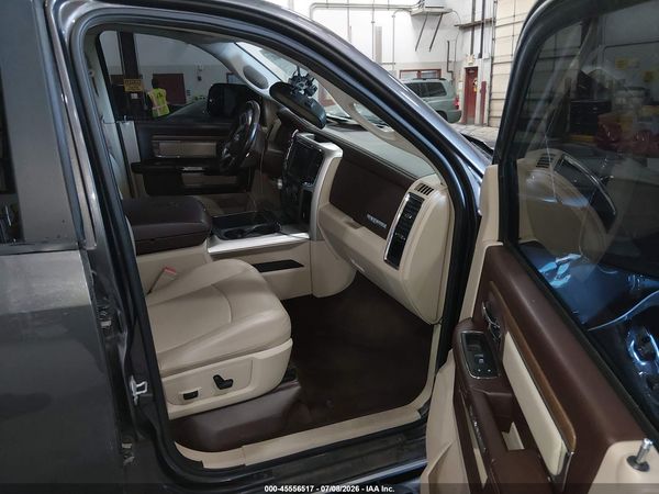 2016 RAM 1500 LARAMIE