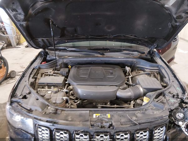 2021 JEEP GRAND CHEROKEE LAREDO X 4X4