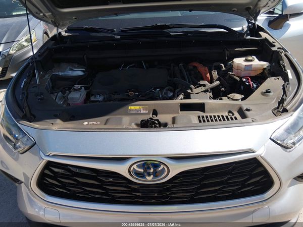 2022 TOYOTA HIGHLANDER HYBRID LE