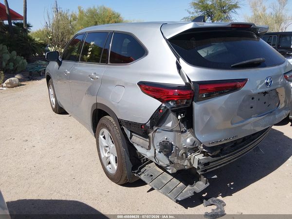 2022 TOYOTA HIGHLANDER HYBRID LE