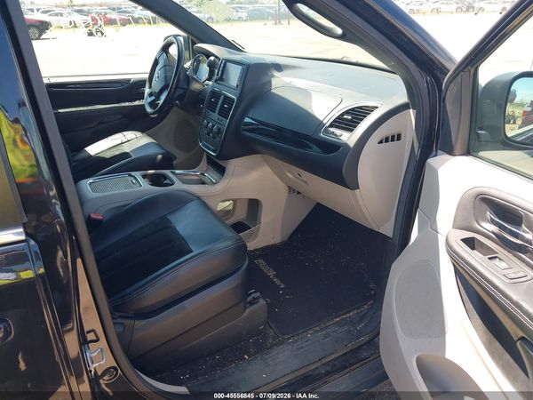 2017 DODGE GRAND CARAVAN SXT — I5