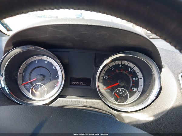 2017 DODGE GRAND CARAVAN SXT — I7