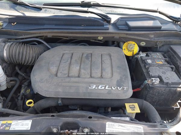 2017 DODGE GRAND CARAVAN SXT — I10