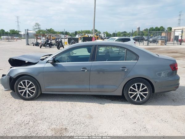 2017 VOLKSWAGEN JETTA 1.4T SE — I117