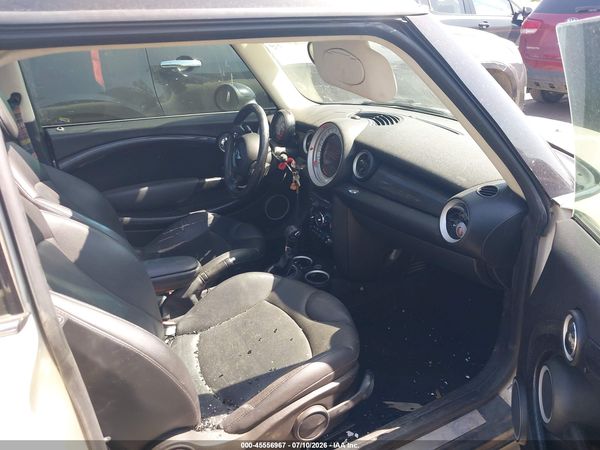 2013 MINI CLUBMAN COOPER S