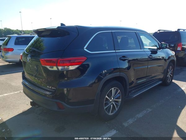 2018 TOYOTA HIGHLANDER XLE