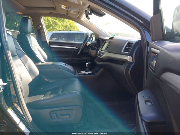 2018 TOYOTA HIGHLANDER XLE