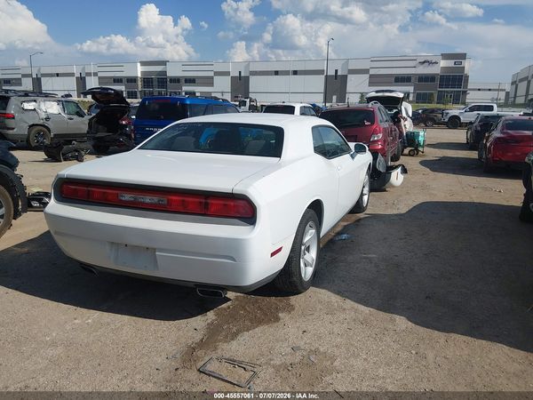 2013 DODGE CHALLENGER SXT