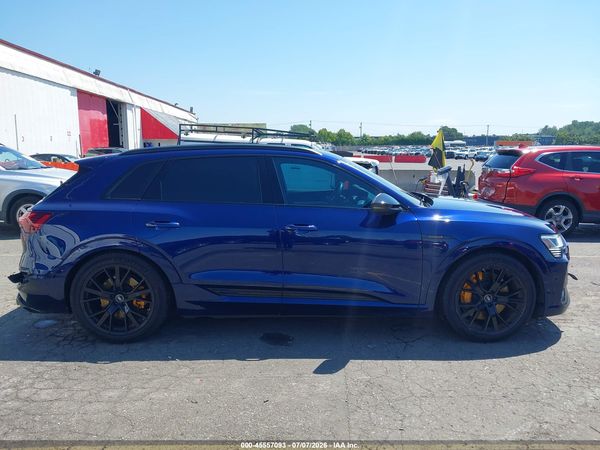 2022 AUDI E-TRON CHRONOS QUATTRO