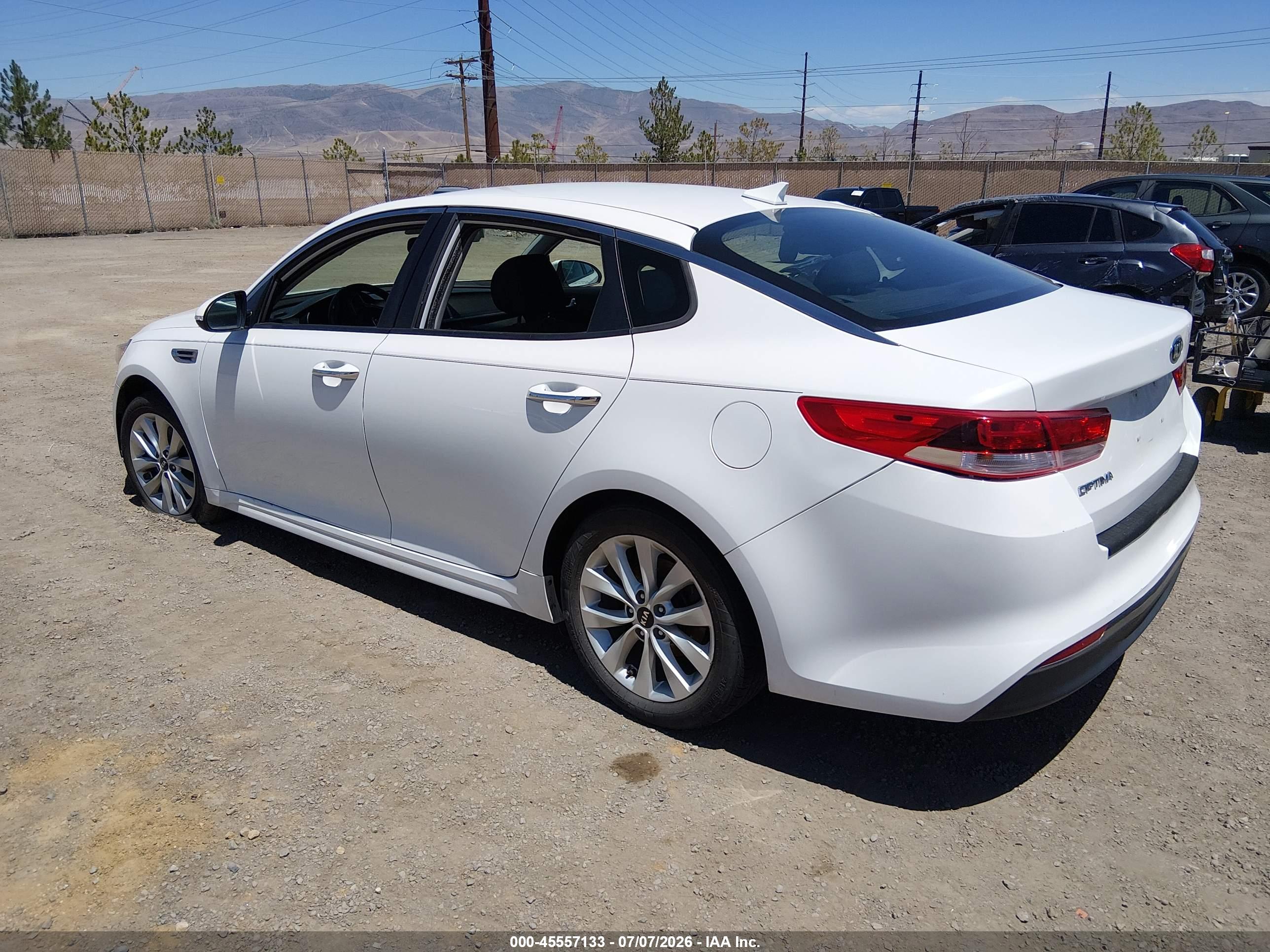 2016 KIA OPTIMA LX
