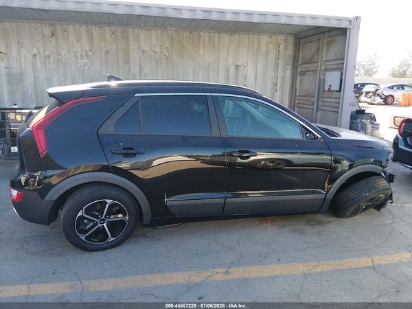 2024 KIA NIRO LX