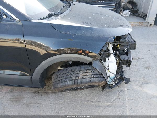2024 KIA NIRO LX