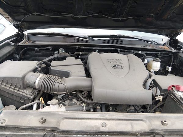 2022 TOYOTA TACOMA SR5 V6
