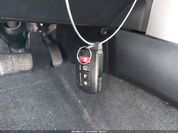 2017 TOYOTA RAV4 HYBRID XLE
