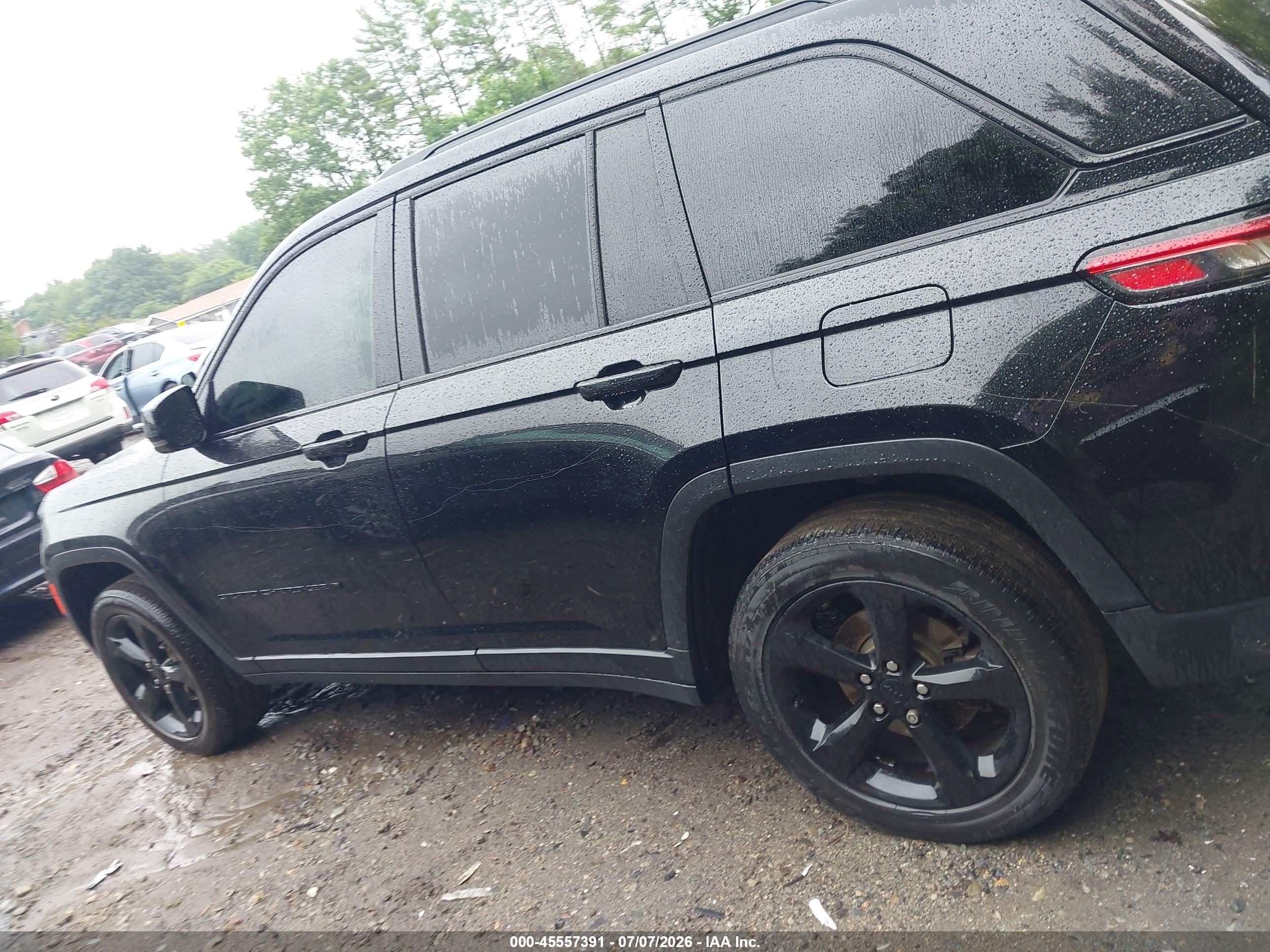 2023 JEEP GRAND CHEROKEE ALTITUDE 4X4
