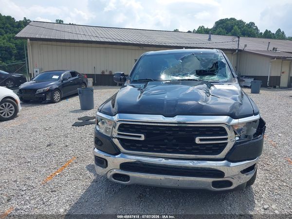 2023 RAM 1500 BIG HORN  4X4 6'4 BOX