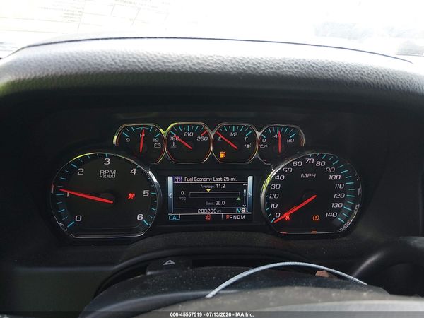 2016 CHEVROLET SUBURBAN LS — I7