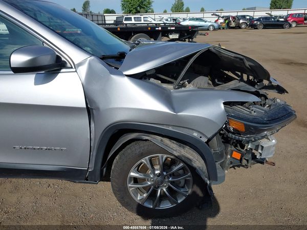 2019 JEEP CHEROKEE LATITUDE PLUS 4X4