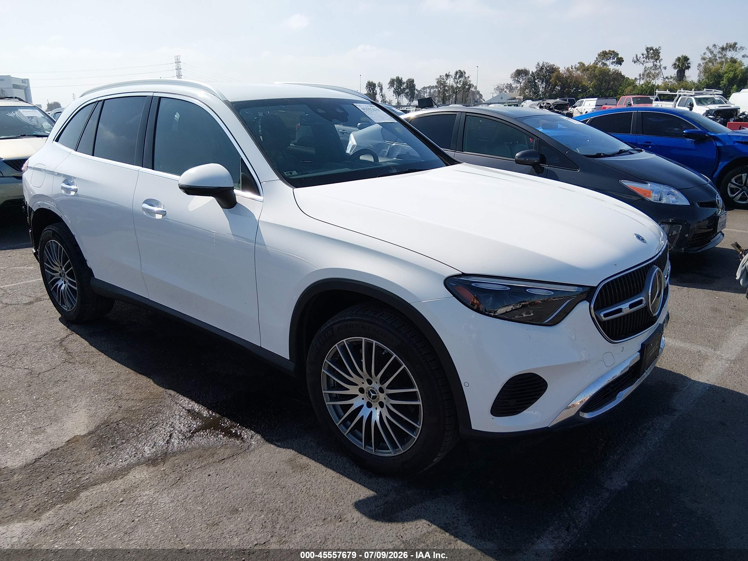 2024 MERCEDES-BENZ GLC 300 SUV