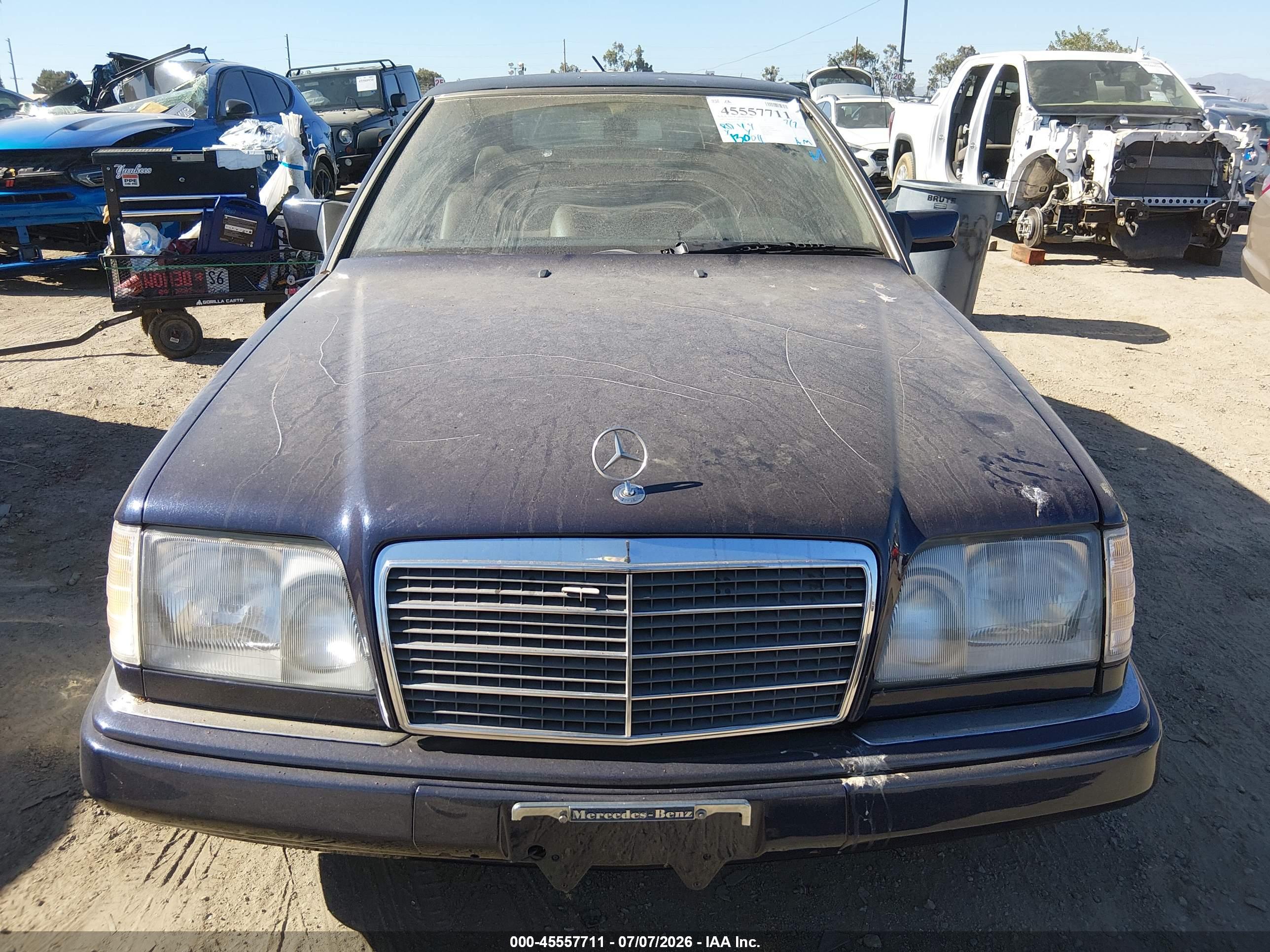 1995 MERCEDES-BENZ E E320 124
