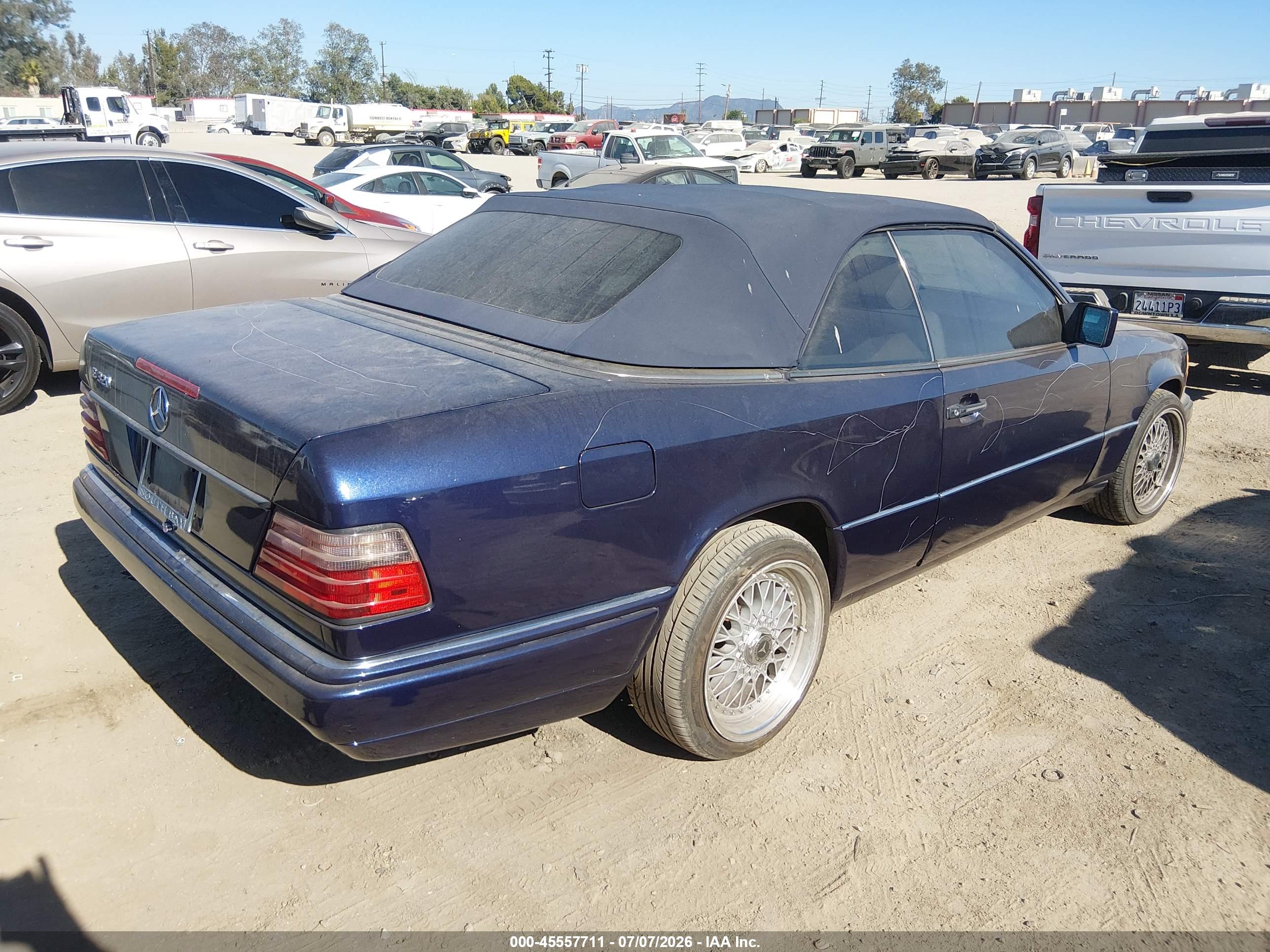 1995 MERCEDES-BENZ E E320 124