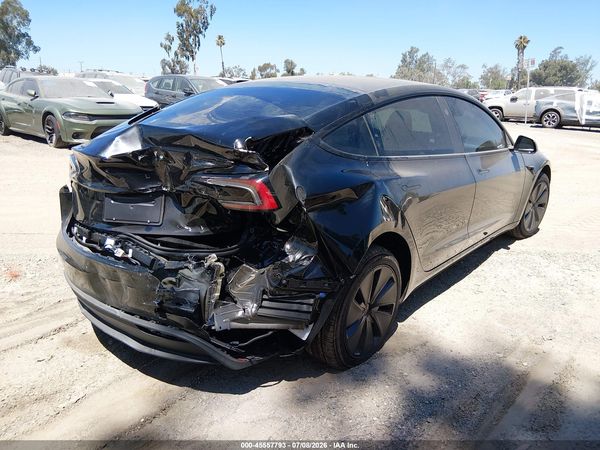 2026 TESLA MODEL 3