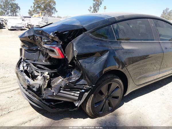 2026 TESLA MODEL 3