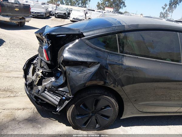 2026 TESLA MODEL 3