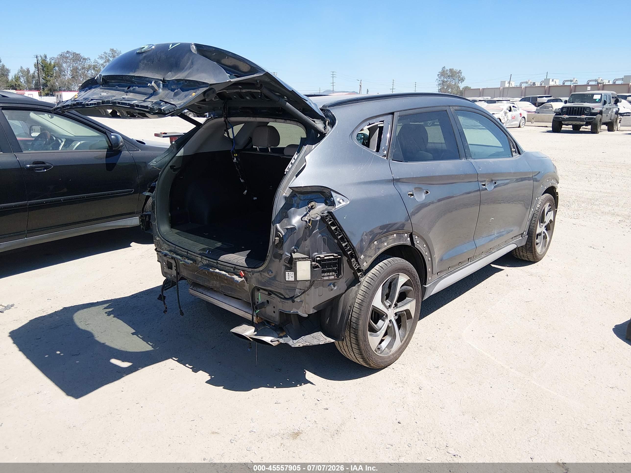 2017 HYUNDAI TUCSON