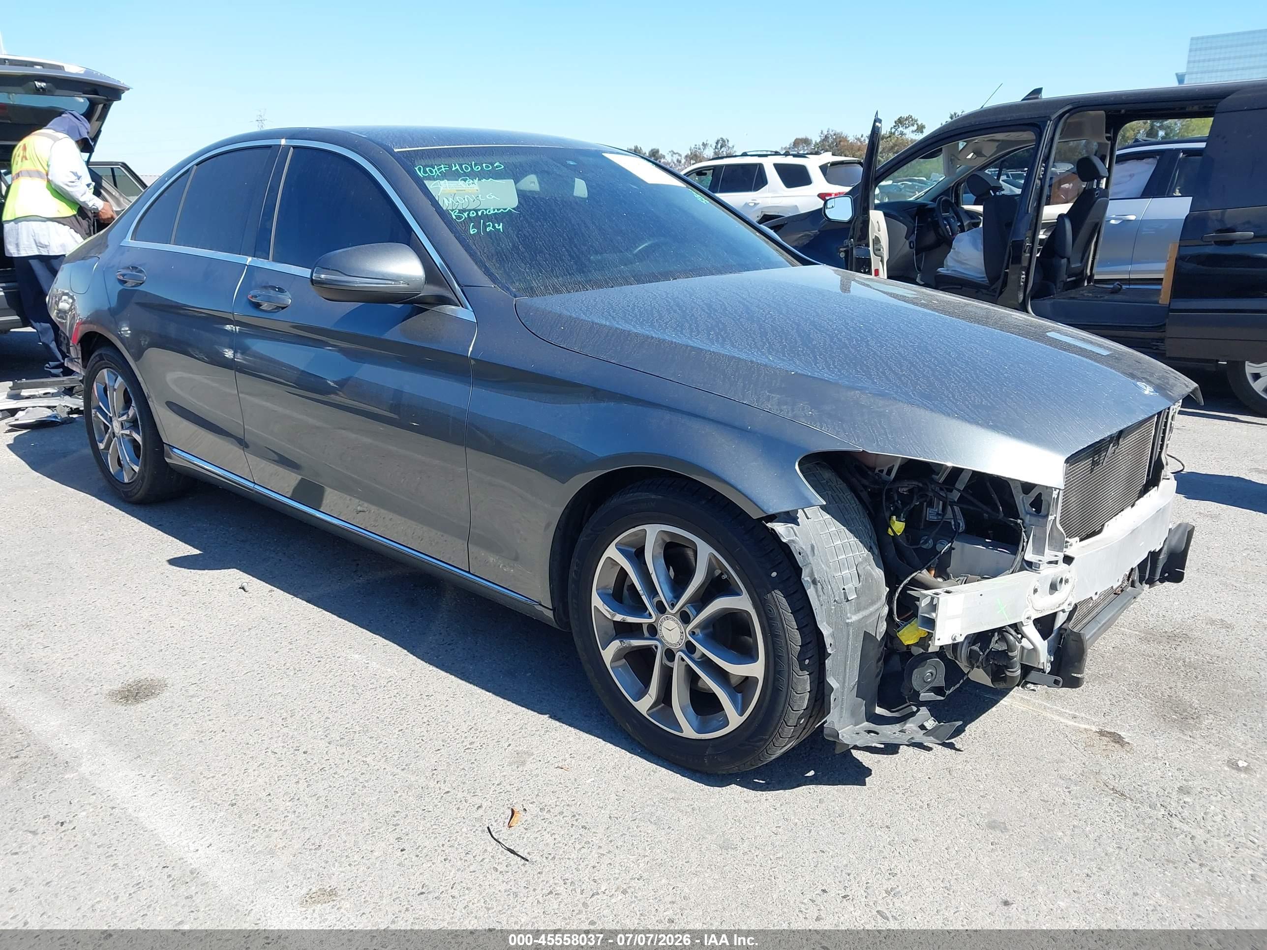 2017 MERCEDES-BENZ C 300 C300