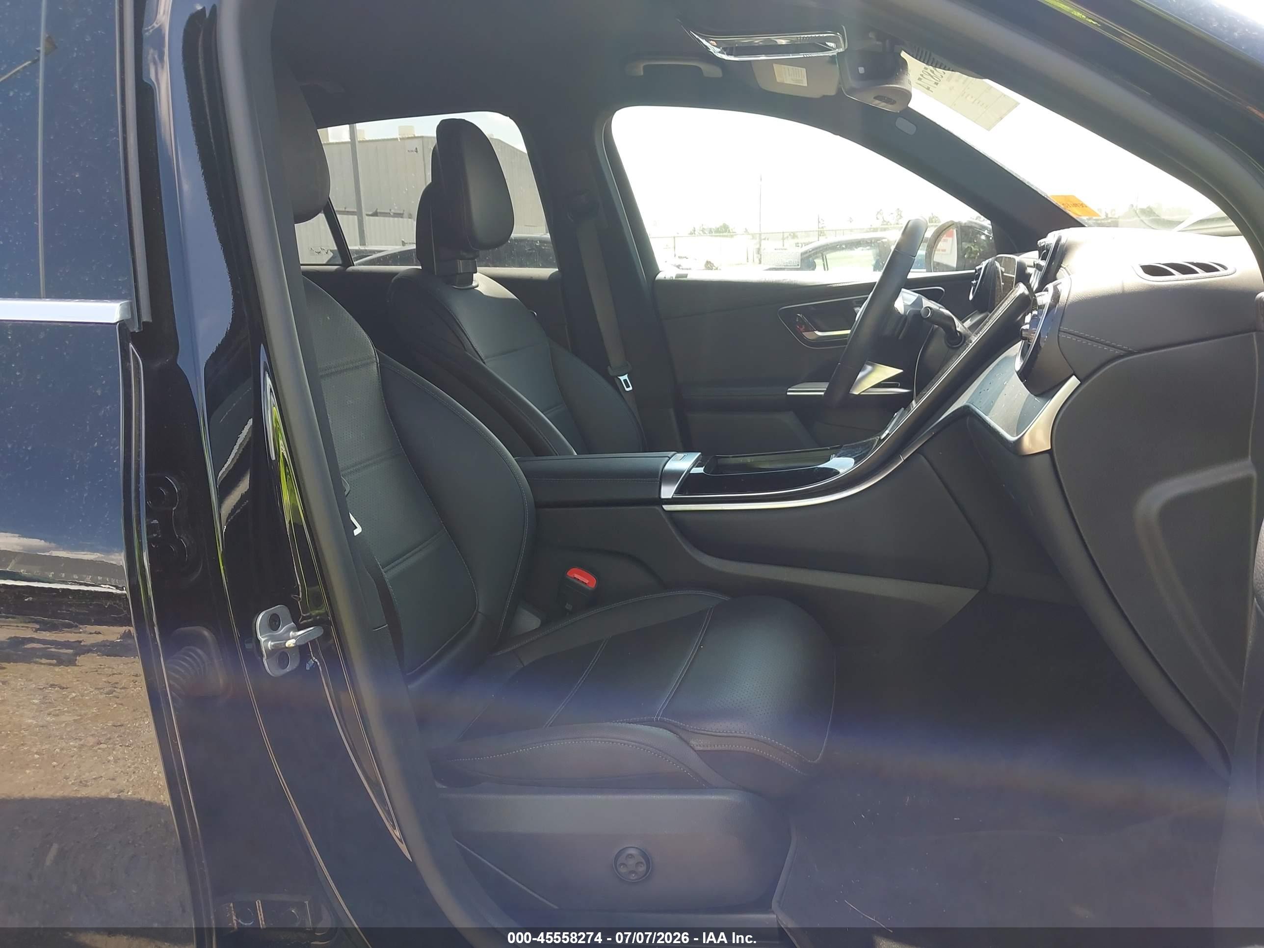 2025 MERCEDES-BENZ GLC 300 SUV